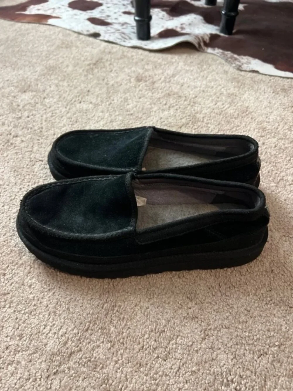 UGG Australia Mens Loafer Black Suede Sheepskin Slippers Size 10